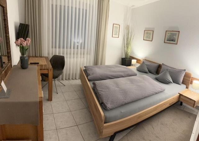 Hotel Zum Schiffchen บรุกเกน ภายนอก รูปภาพ